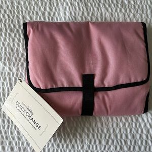 NWT PORTABLE BABY QUICK CHANGE